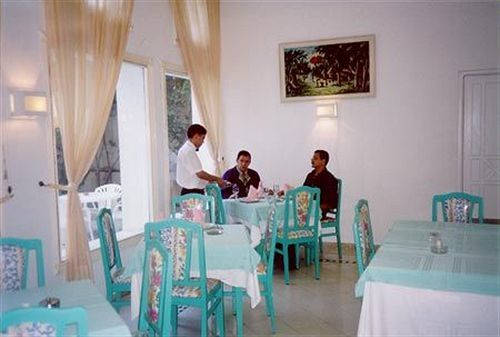 Hotel Mezri Монастир Экстерьер фото
