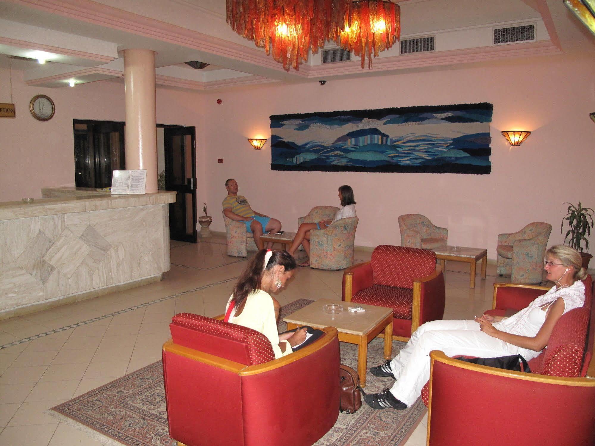 Hotel Mezri Монастир Экстерьер фото